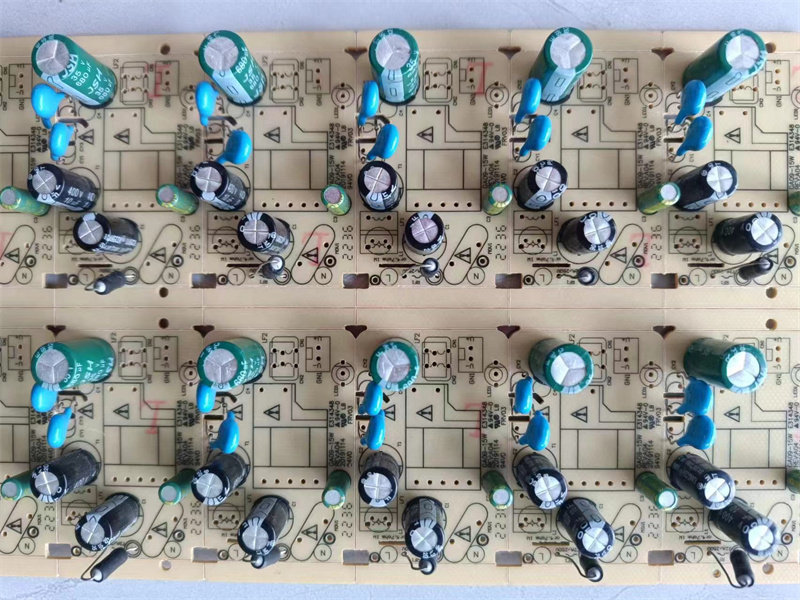 電子廠效率飆升秘籍：高速插件機工作原理與應用實例